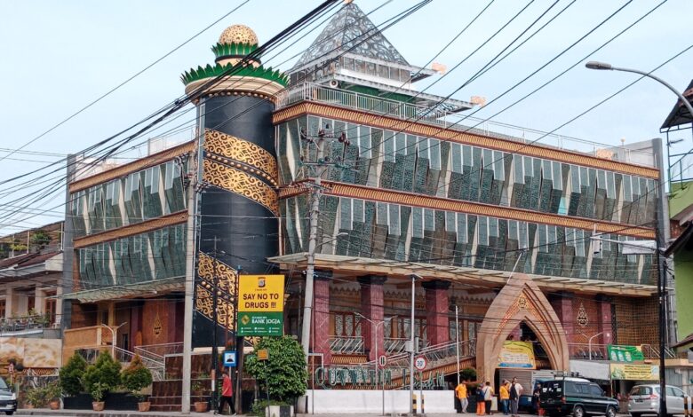 Salah Satu Masjid yang buka 24 Jam selama Lebaran idul Fitri 1446H/2025M